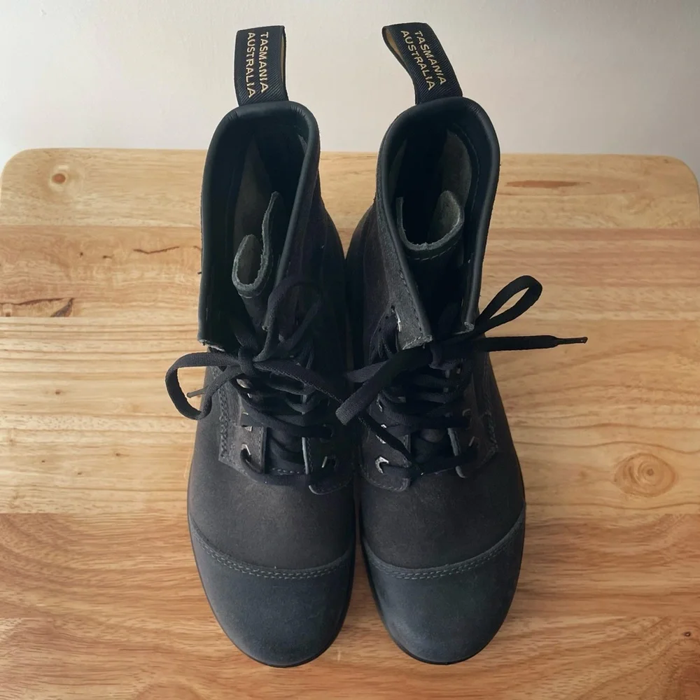 BLUNDSTONE STEEL GRAY LACE-UP BOOTS - SIZE 9 US (WOMEN’S ORIGINALS #2530)! - Picture 5 of 10